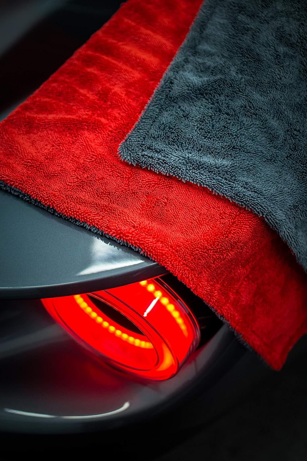 Dreadnought XL Microfiber Towel - Superior Absorbency for Drying Cars, Trucks, and Suvs, (20 Inch X 40 Inch)